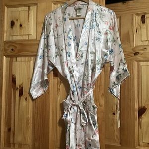 Brand new silk robe Nordstrom Large